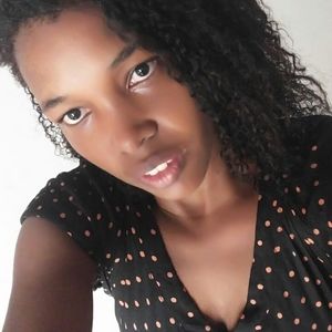 Meet your Posher, Danyela